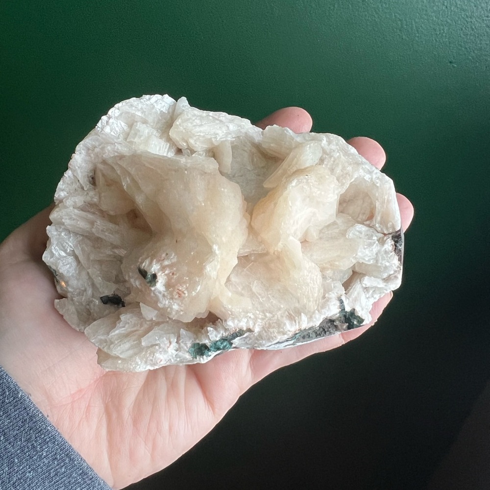 Stilbite Cluster